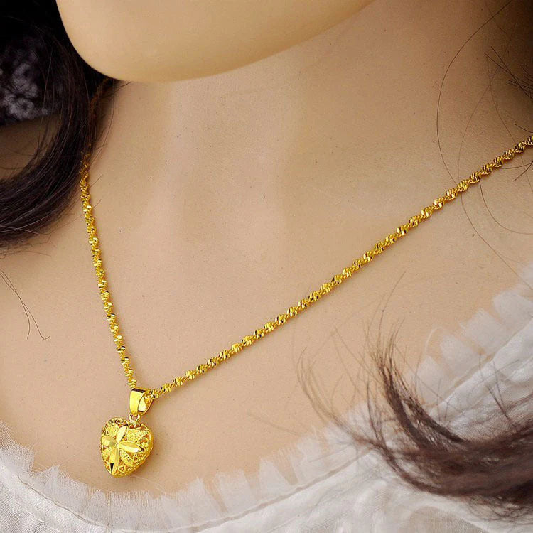 Aura Gold Heart Necklace Gold Plated